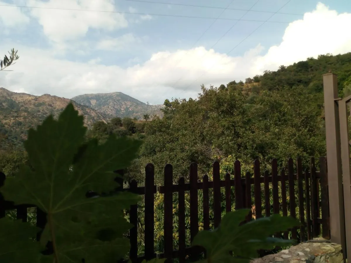 Hébergement de vacances Appartamento Ferraro Turina Motta Camastra Italie